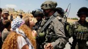 O exército israelense detém a jovem ativista palestina Ahed Tamimi
