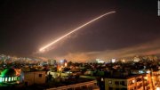 Trump bombardeia Síria com apoio da França e do Reino Unido