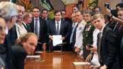 Para consolidar pacto com o Centrão, Bolsonaro colocará mais cargos a disposição do bloco
