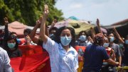 Os protestos continuam em Mianmar 100 dias após o golpe