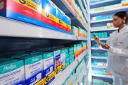 Sem remédios e médicos: CRF-SP quer barrar graduações de Farmácia após Temer cortar cursos de medicina