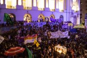 Mais de dez mil ocuparam as ruas do Rio de Janeiro no 8 de março