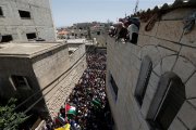 Palestinos convocam greve geral para terça-feira contra ataques de Israel