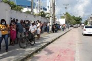 Sem preparo do governo, Recife vira uma grande fila por testes de covid
