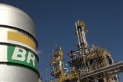 Petrobras tem maior lucro mundial, enquanto a população amarga alta de combustíveis vinda das privatizações
