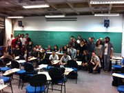 Estudantes de Ciências Sociais da USP paralisam aula em apoio a trabalhadores 