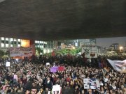 Milhares vão às ruas em SP em 1ª manifestação contra Bolsonaro desde sua eleição