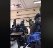Brutal repressão no Instituto Nacional: Força Especial entra em salas e usa gás contra estudantes