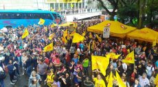 Mais de 1.000 escolas aderem à greve dos professores contra os ataques de Leite no RS