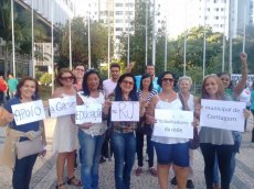 Professores de Minas Gerais em apoio às greves da educação do Rio de Janeiro e de Contagem