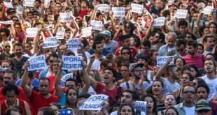 Ser contra o golpe precisa ser um "Volta Dilma"?