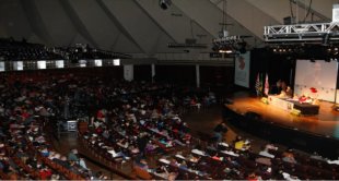 Começa o 29° Congresso do SINPEEM: 4mil delegados gritam #ele não!