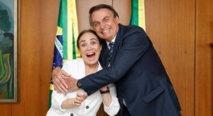 Regina Duarte sai em defesa ridícula de Bolsonaro: "ele está certíssimo"