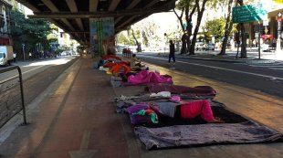 Miséria capitalista faz 7 moradores de rua morrerem de frio em SP: prefeitura é culpada