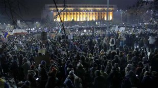 Manifestações massivas na Romênia