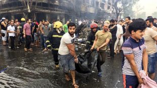 Atentados a bomba deixam pelo menos 91 mortos em Bagdá