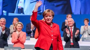 Xenofobia, islamofobia e anti-imigração, as chaves da reeleição de Merkel em seu partido