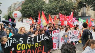 França: a juventude toma as ruas contra Macron