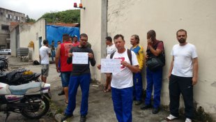 Trabalhadores dos Correios em greve apoiam greve de professores de São Paulo e de MG