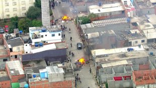 Reintegração de posse gera revolta na ZL de São Paulo e moradores fazem barricadas