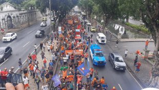 Em 5º dia de greve garis realizam importante manifestação no centro do Rio