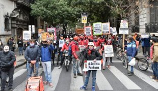  Fortes protestos dos entregadores na cidade de Rosario na Argentina