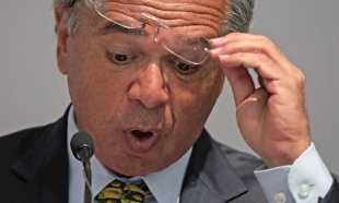Guedes pretende cortar R$ 17,6 bilhões para respeitar teto e honrar a dívida pública