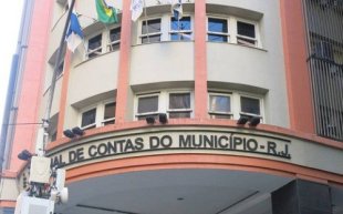 Procuradores que ganham 30 mil querem 2 meses de férias do TCM Rio