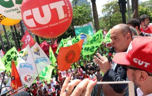 Centrais vão esperar Temer aprovar reforma da previdência pra chamar greve geral?