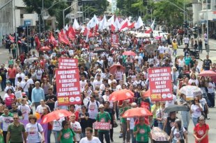 Trabalhadores do Paraná aderem ao Dia Nacional de Lutas Contra a Reforma da Previdência