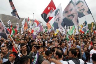 Erdoğan perdeu a maioria dos votos e o partido pró-curdo entra no parlamento