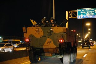 Estadão dá espaço para general defender golpe militar contra seus inimigos: a esquerda e as lutas