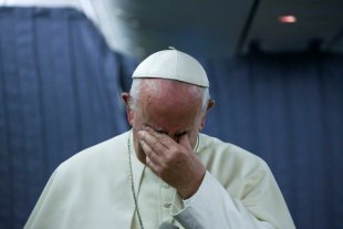 Papa Francisco passa pela pior crise interna em seus cinco anos de papado