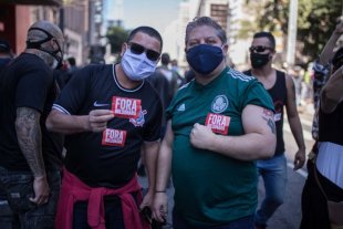 HISTÓRICO: Ato antifascista une corintianos e palmeirenses na Paulista