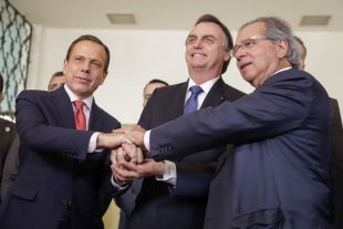 Bolsonaro e Guedes preparam MP que permitirá aos patrões não depositar o FGTS