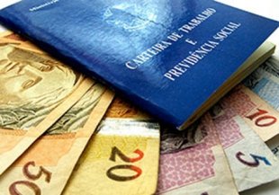 Salário mínimo deveria ser de R$ 3.736,26, diz DIEESE