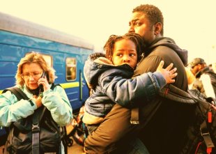 Imigrantes negros são impedidos de deixar a Ucrânia em meio a guerra