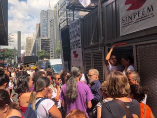 Professores exigem ao SINPEEM um “Dia D”: unificar a luta contra o Sampaprev e parar São Paulo