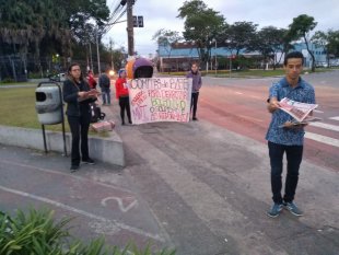 Panfletagem em fábrica de Santo André: Por comitês de base contra Bolsonaro o golpismo e as reformas