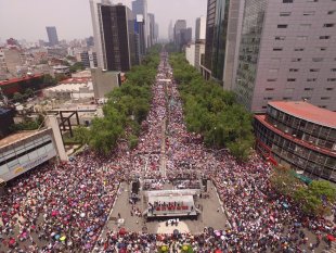 Centenas de milhares nas ruas do México em apoio aos professores