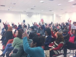 Docentes do Paraná: assembleia dia 12 e greve a partir do dia 17 de outubro