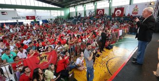 Discurso de Lula para a juventude do PT é marcado por chamado demagógico ao “radicalismo”