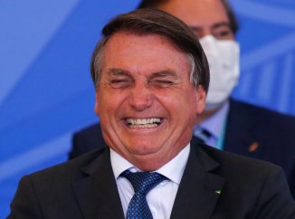 Para Bolsonaro, país esta em "situação de quase normalidade" da pandemia