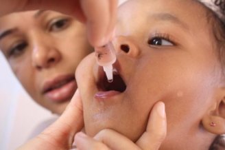 Falência da saúde no Brasil: após 20 anos, volta o risco da poliomielite em 312 cidades
