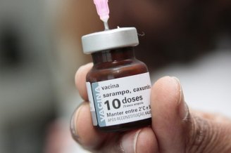 Epidemia de sarampo já atinge 11 estados e campanha vacinal está muito abaixo do ideal