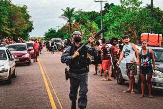 Apagão no Amapá provoca caos e revolta da população, respondida com forte repressão policial