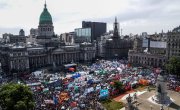 [AO VIVO] Acompanhe em tempo real a massiva manifestação em frente ao Congresso na Argentina