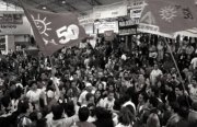Chamado aos militantes do PSOL: para combater a extrema direita e as reformas, precisamos de independência do governo de frente ampla