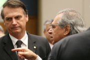 Paulo Guedes e Bolsonaro querem impedir concursos públicos