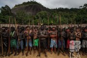 Conselho de Saúde Yanomami denuncia servidores que venderam 106 doses de vacina por ouro